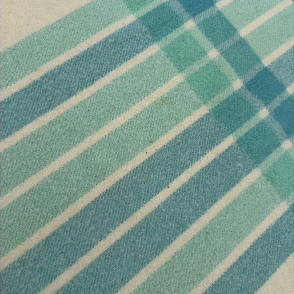 Vintage Royal Rose Wool Blanket Made in Great Britain Plaid Throw Fringe - Picture 7 of 9